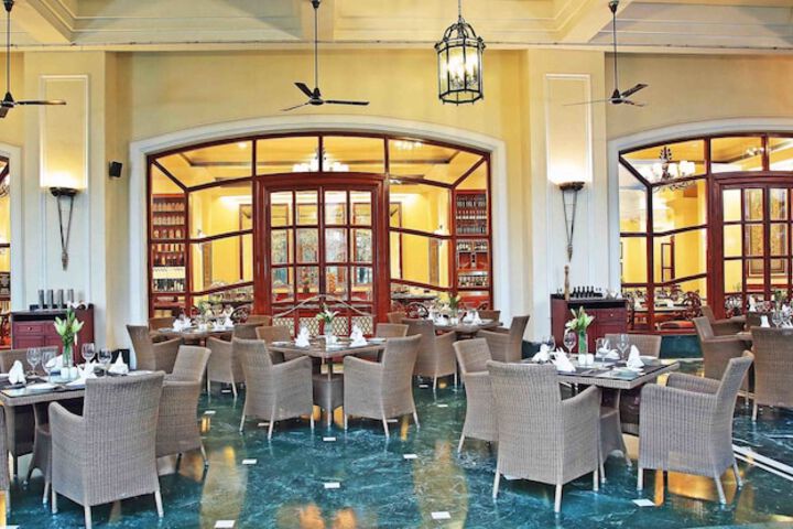 Dining Photos