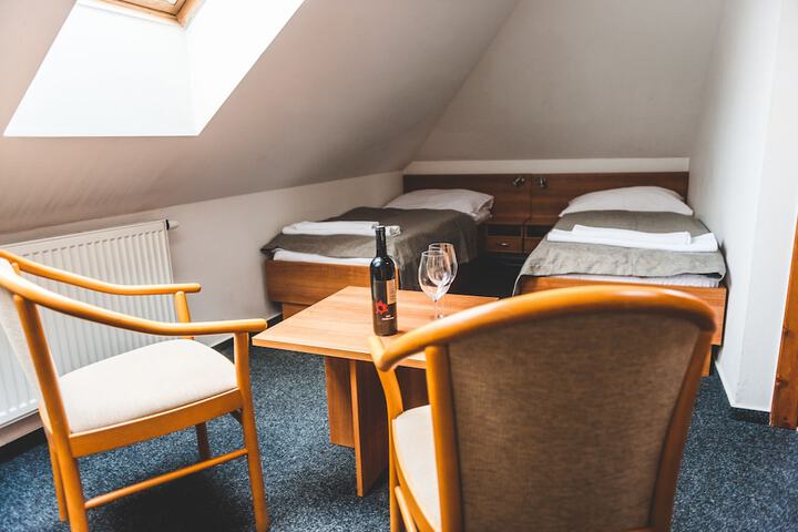 Room 9 of 52
