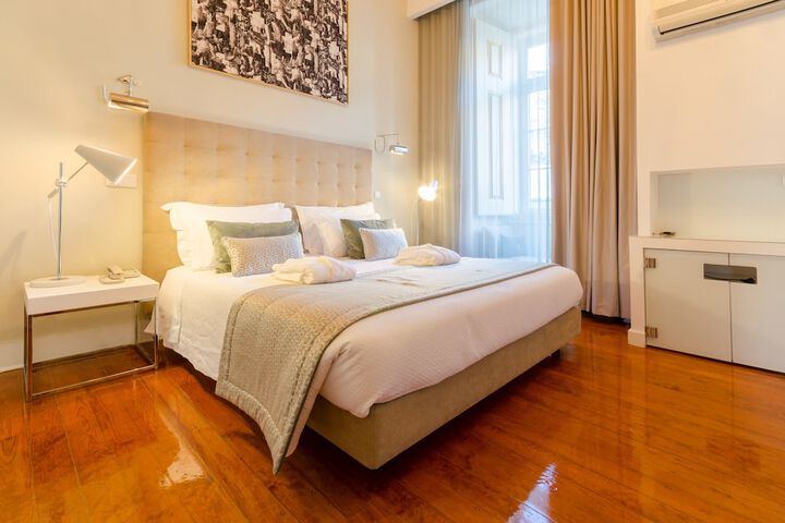 Room 40 of 86