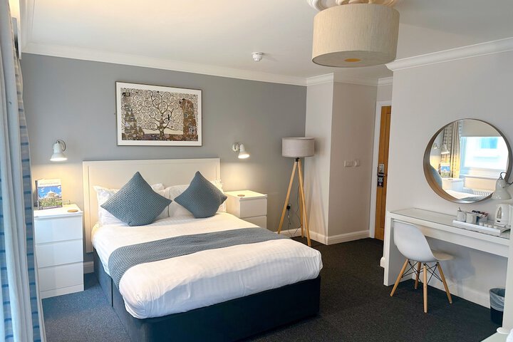 Room 26 of 80