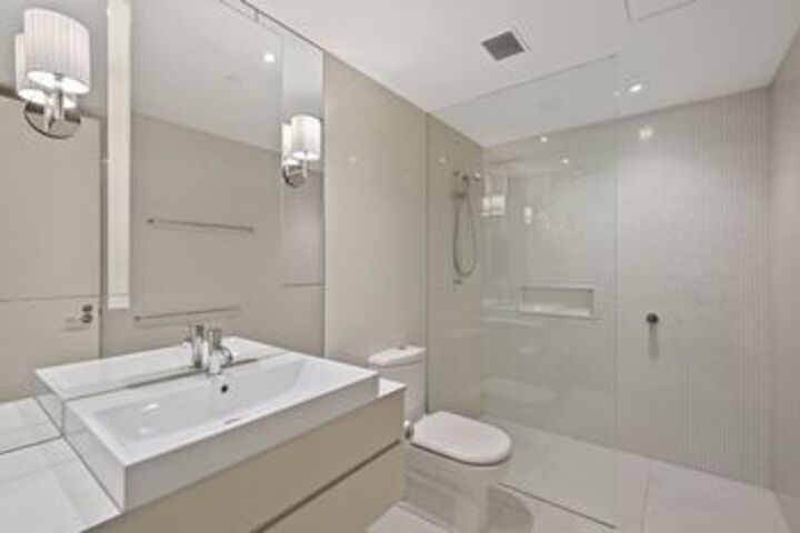 Room 3 of 23