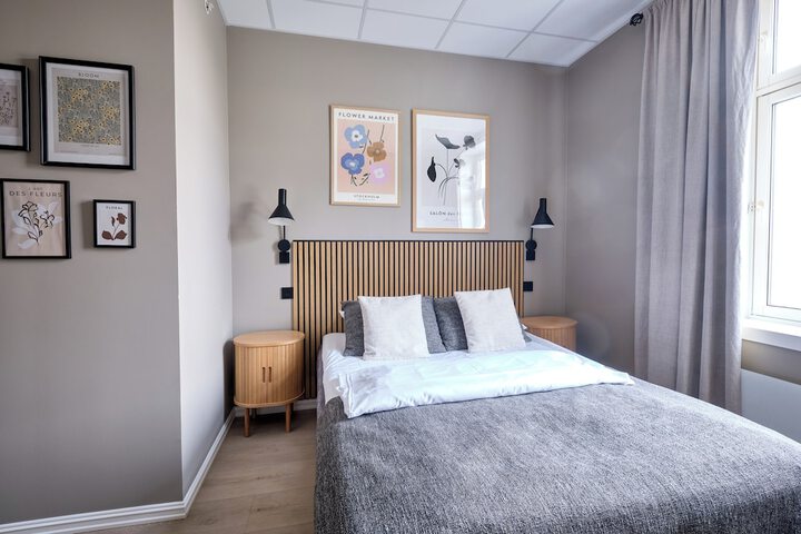 Room 9 of 38