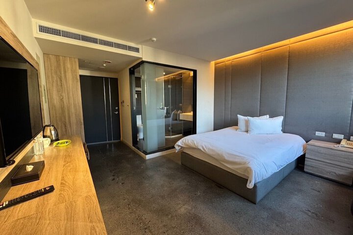 Room 64 of 118