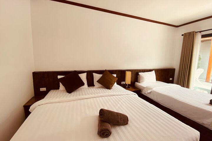 Room 50 of 80