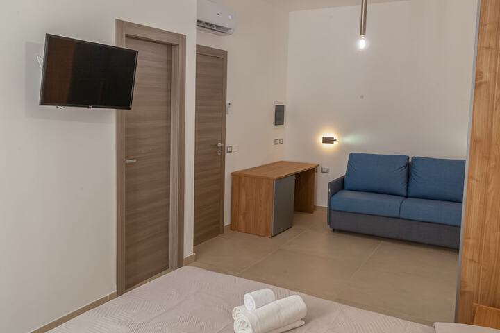 Room 10 of 46