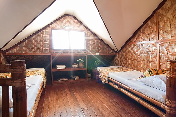 Room 4 of 34