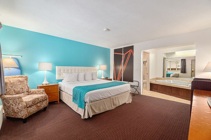 1 King Bed (13 of 27)