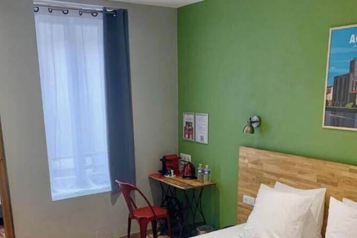 Logis Hotel Yseria - Historical Center