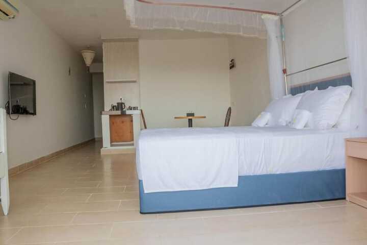 Room 18 of 50
