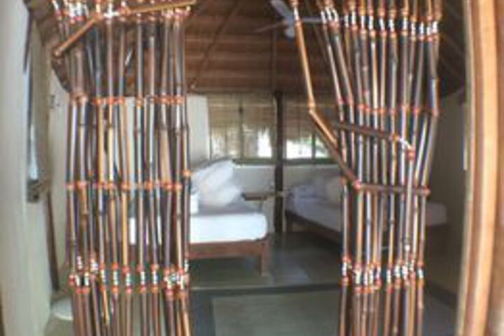 Room 3 of 8