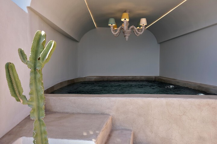 Pool 144 of 203