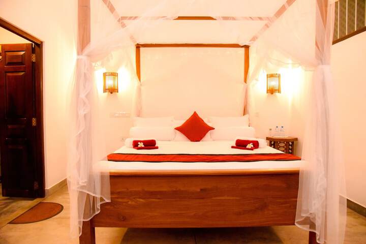 Room 5 of 49