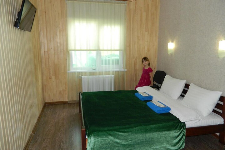 Room 27 of 42