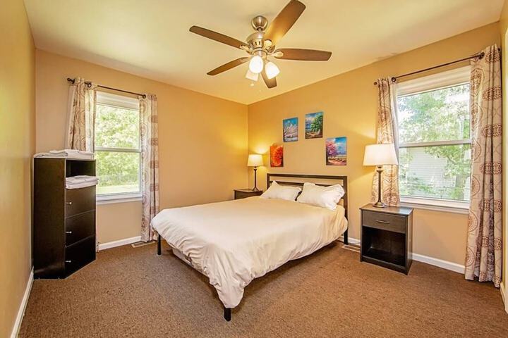 Room 5 of 62