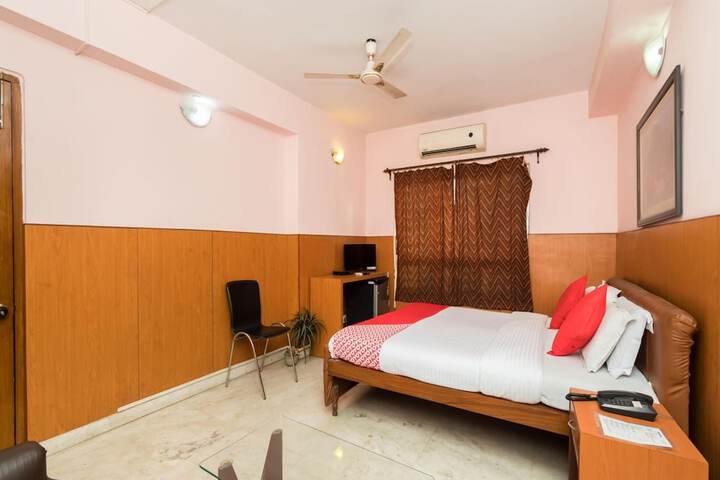 Room 6 of 24