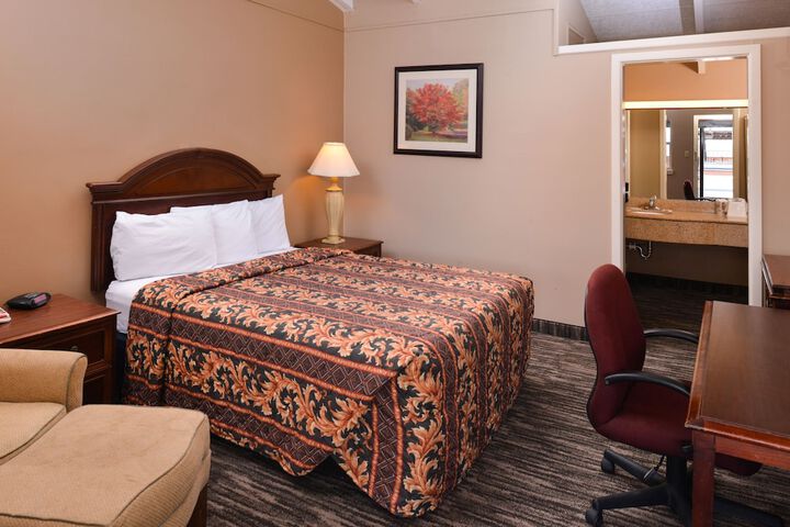 Room 6 of 35