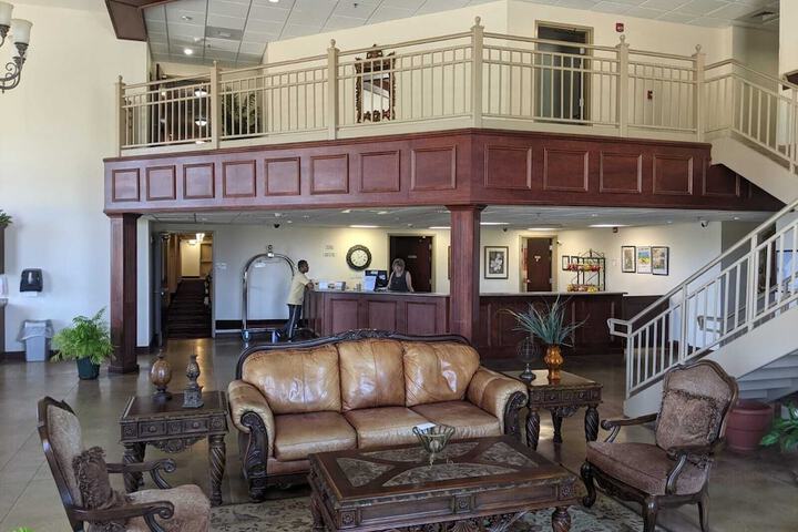 Hotel Interior 4 of 37