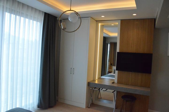 Room 12 of 91