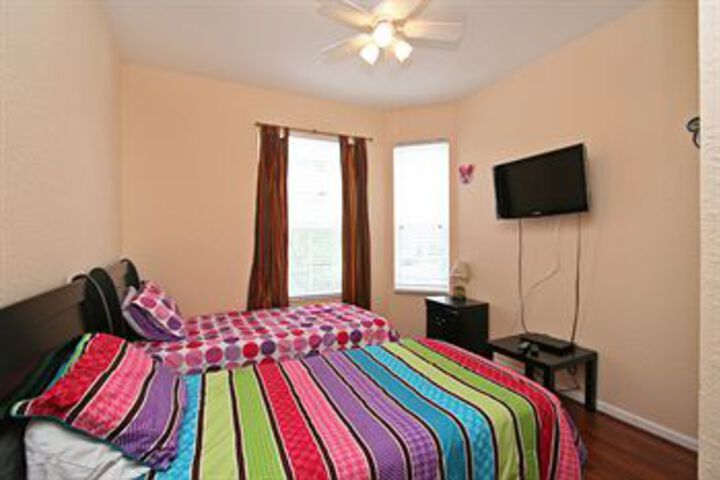 Room 17 of 43