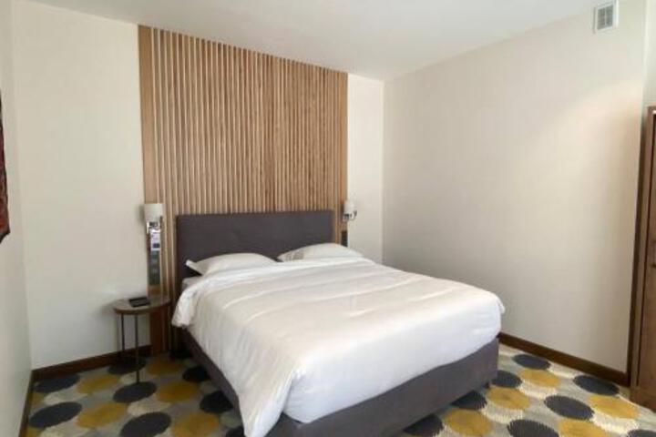 KHAN TENGRI HOTEL