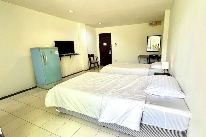Room 20 of 42