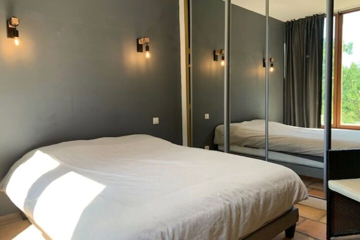 Room 17 of 59