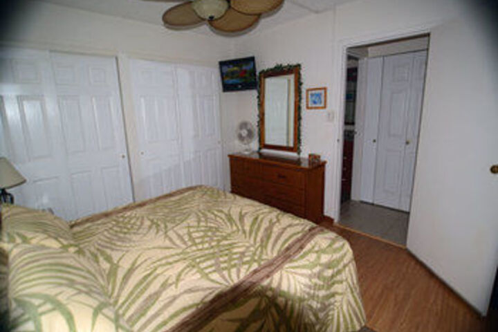 Room 14 of 35