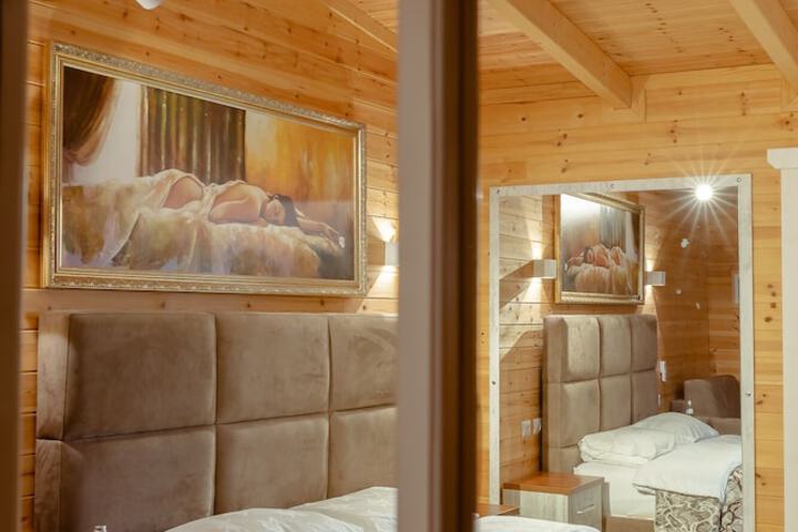 Room 15 of 31