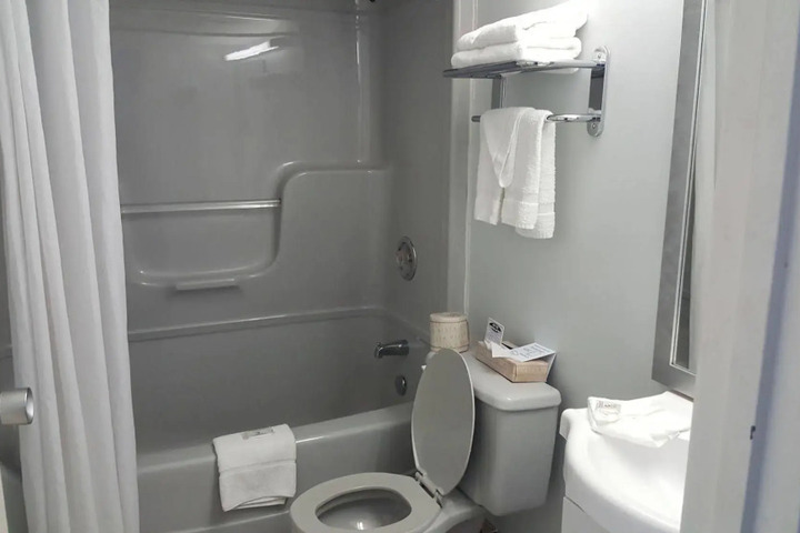 Clean Restrooms