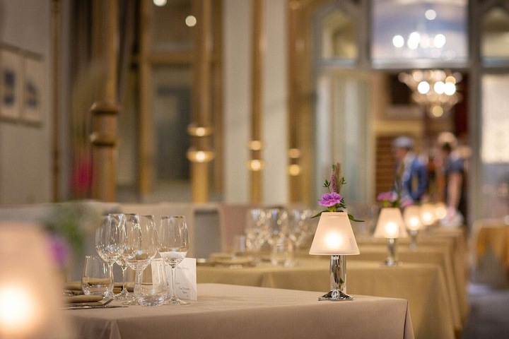 Dining 57 of 72