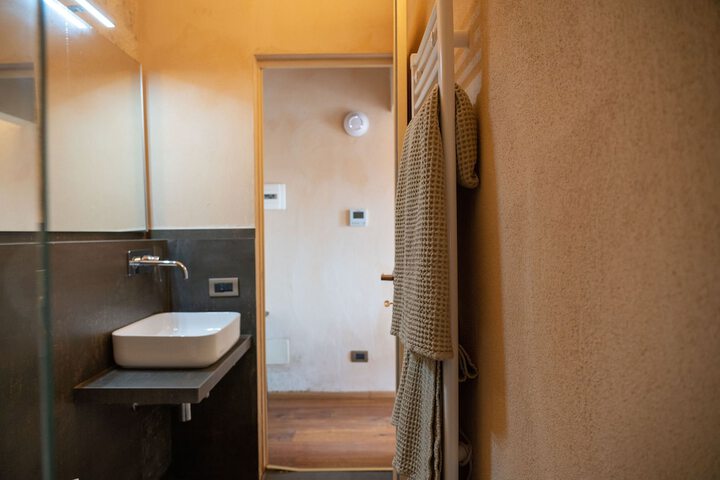 Room 45 of 79
