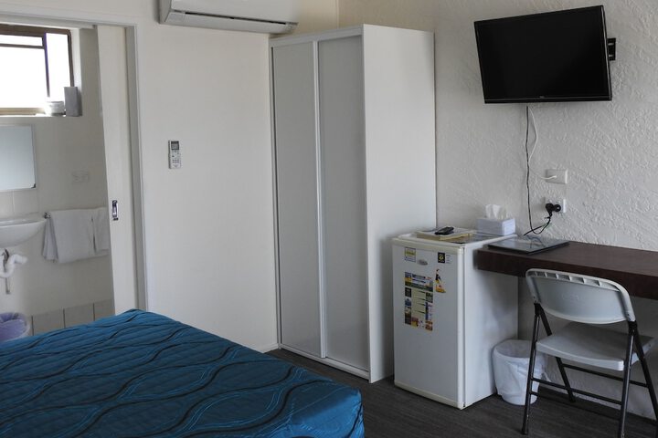 Room 7 of 48