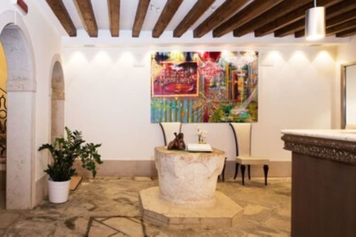 Guest Lobby