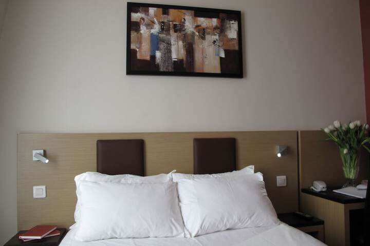 Room 14 of 48