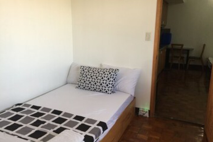 Room 92 of 103