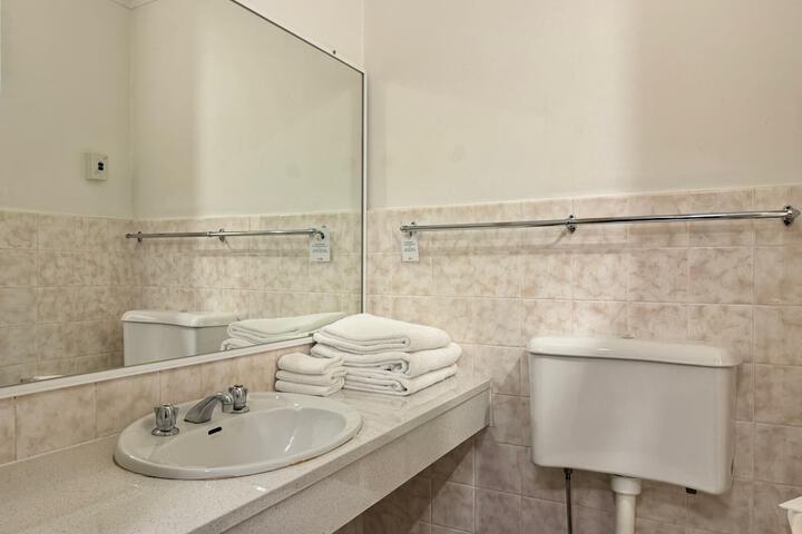Room 16 of 20