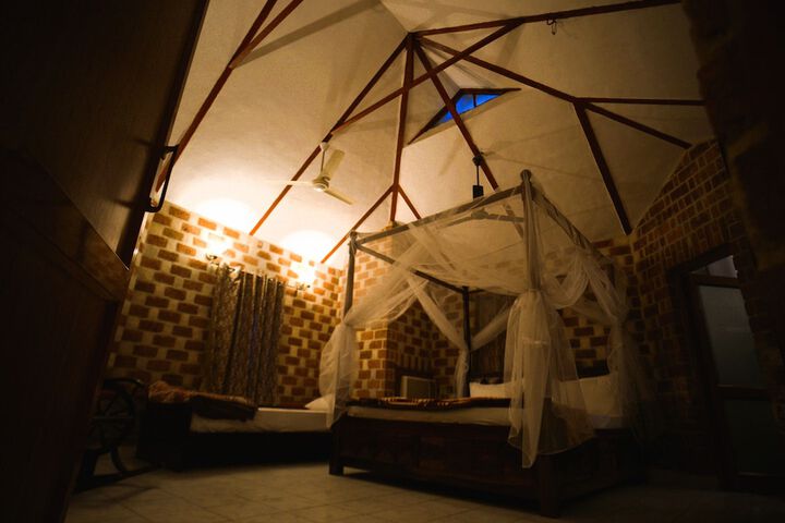 Room 10 of 79