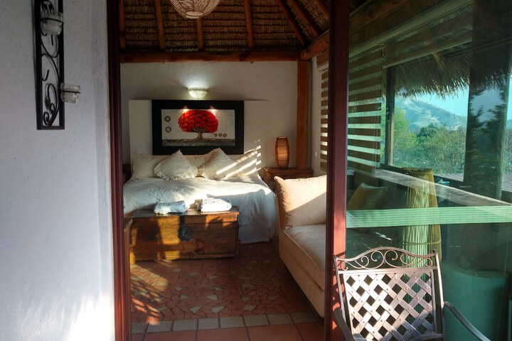 Room 5 of 28