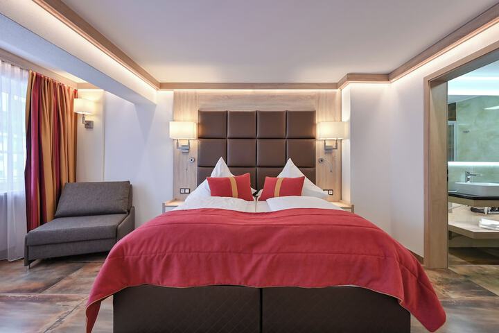 Room 43 of 74