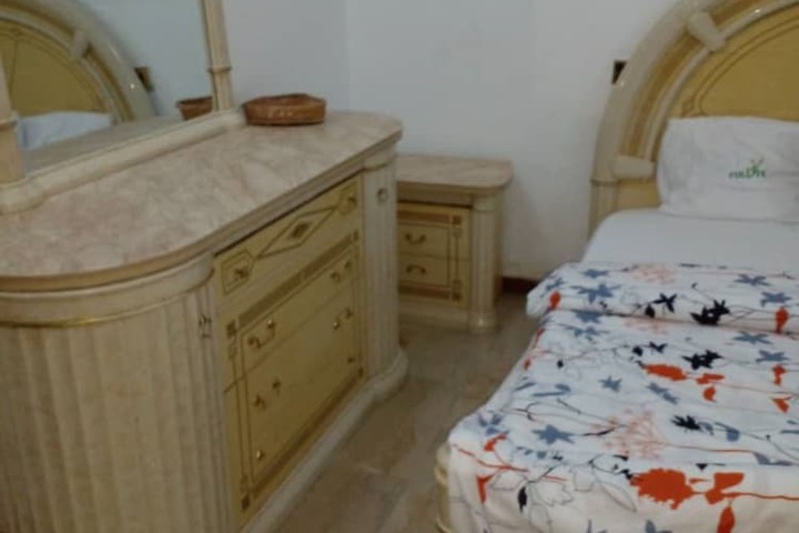 Room 7 of 17