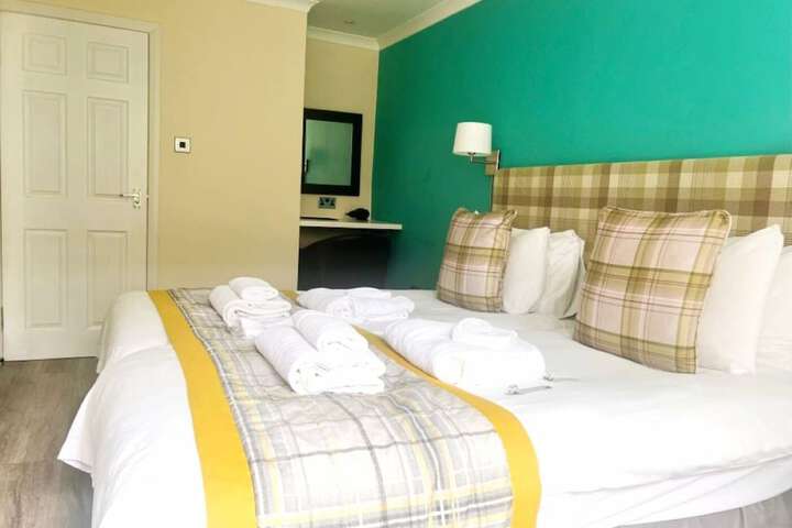 Room 6 of 116