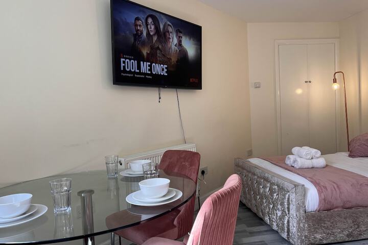 Room 15 of 94