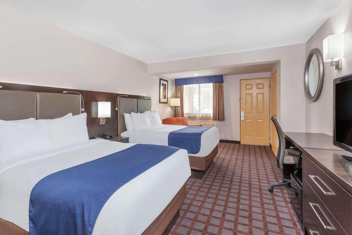 Double Bed (2 of 9)