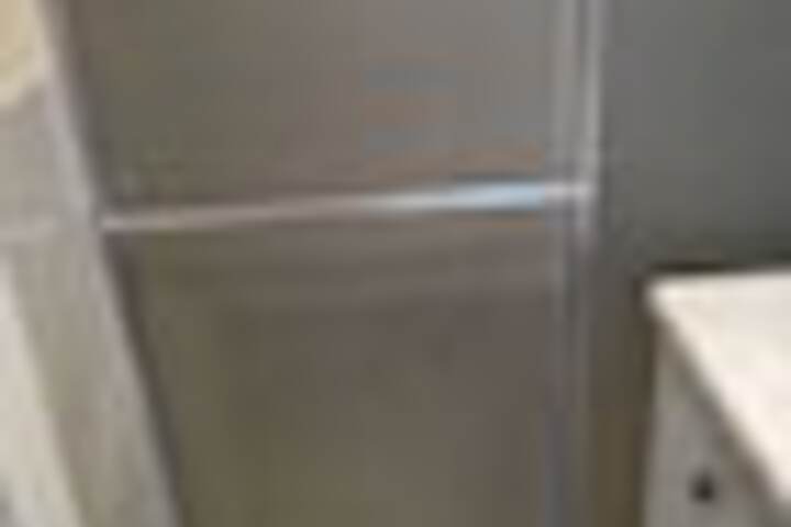 Room 200 of 246