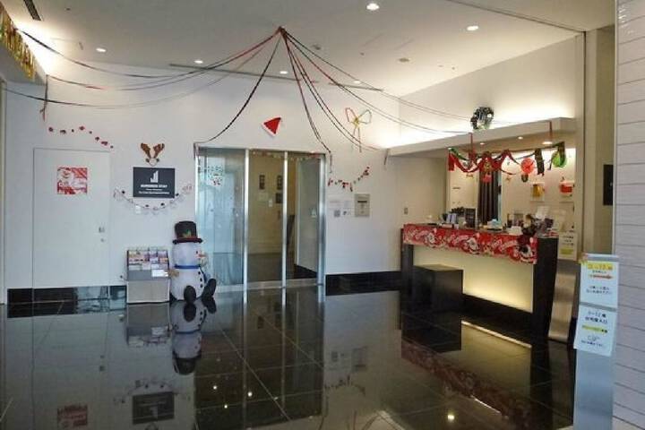 Hotel Lobby