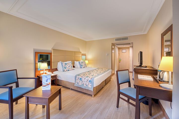 Room 49 of 341