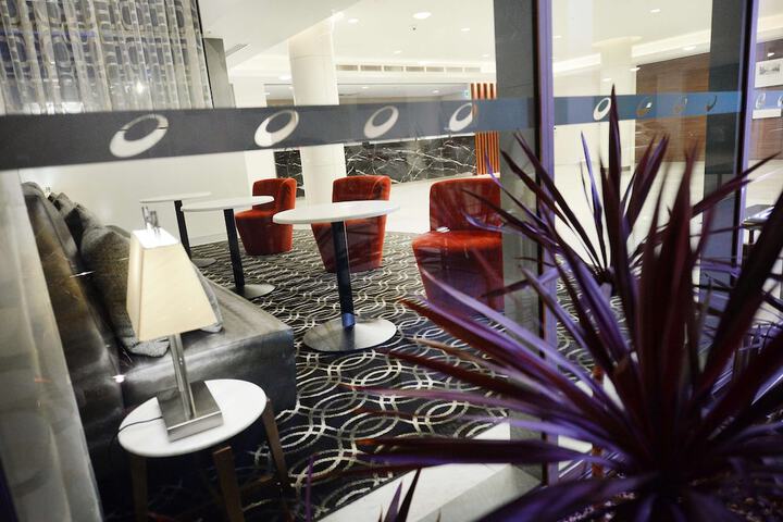 Entrance & Lobby