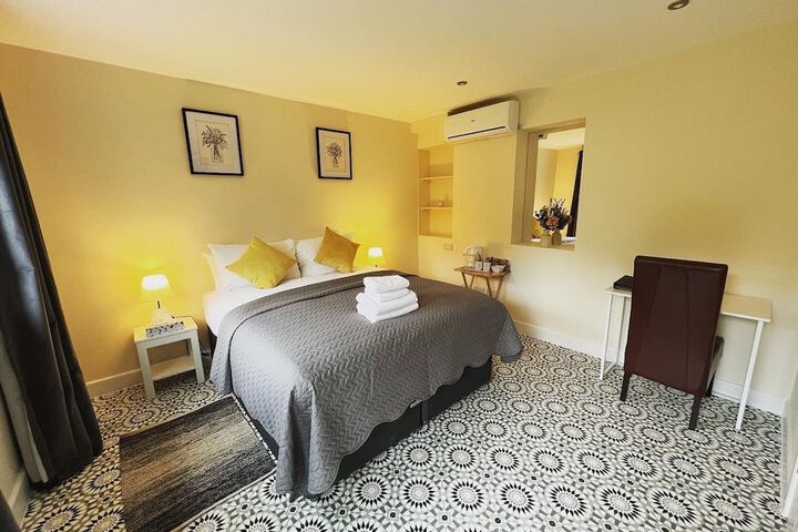 Room 14 of 50