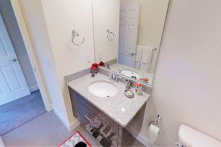 Room 10 of 279