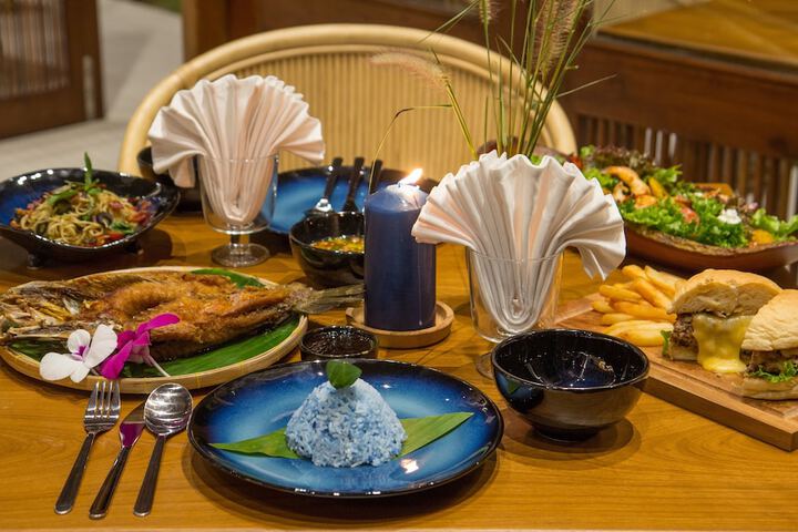 Dining 42 of 88